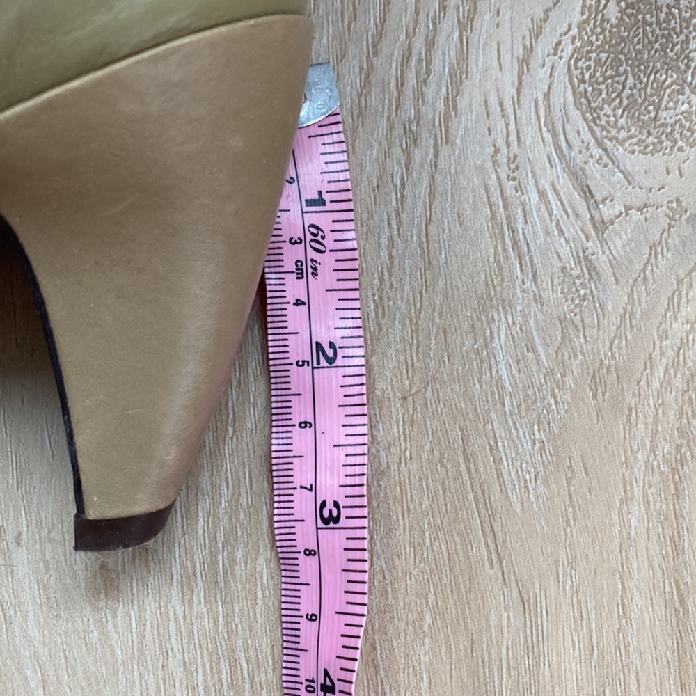 Tsubo Heels/Shoes - Picture 3 of 7